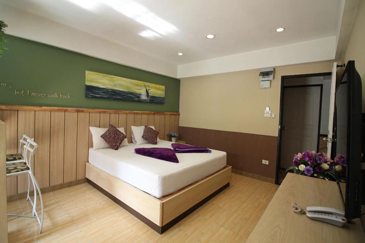 Kaya Place Bangkok Extérieur photo